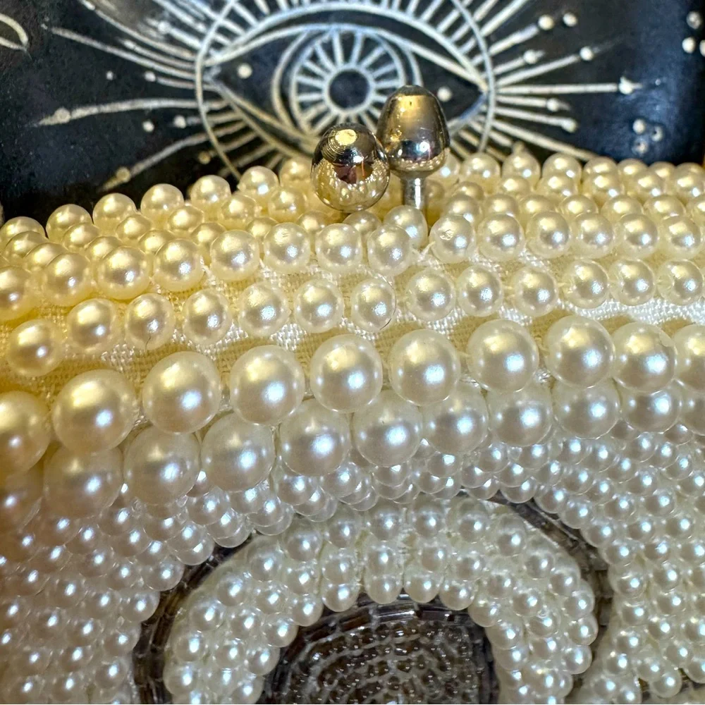 Vintage 1950s/60s Pearl Beaded Kiss Lock Clutch Handbag Made in Japan